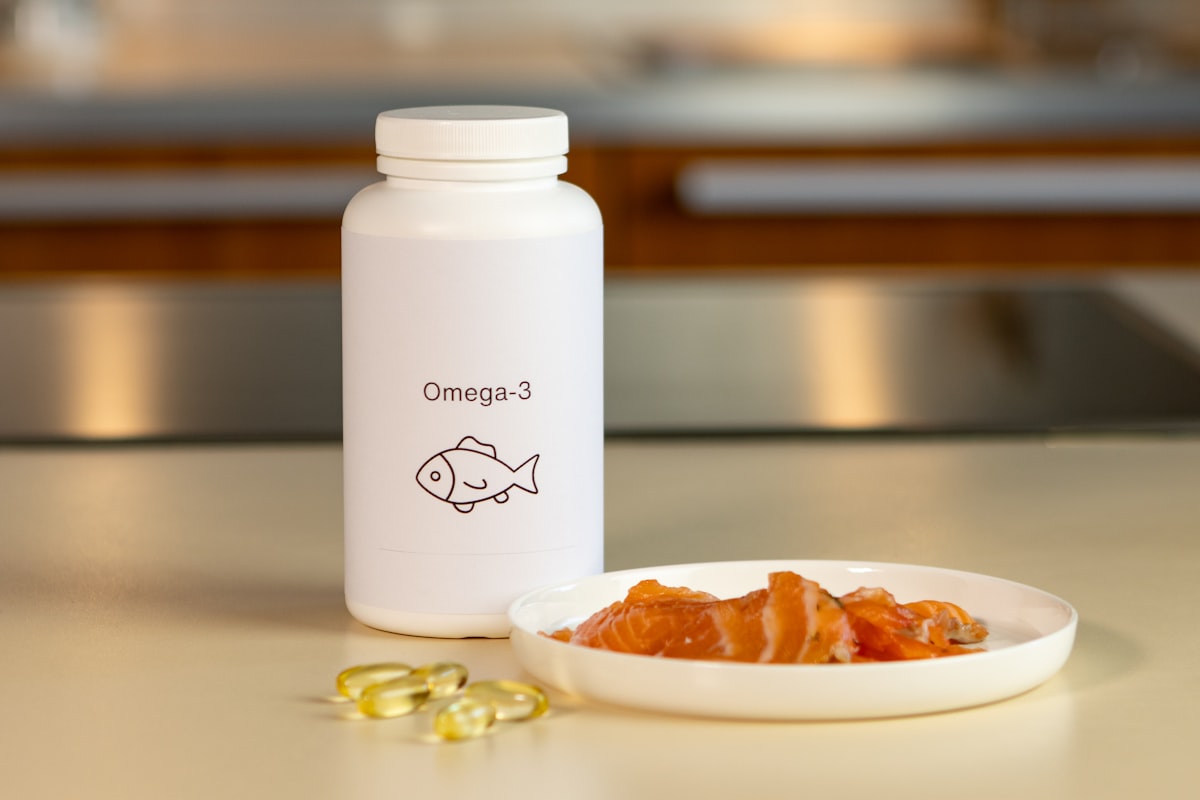 Ensalada verde con salmón rico en omega-3